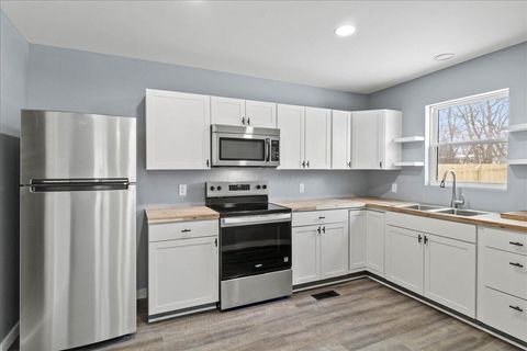 Tiny photo for 427 N Walnut Street, Urbana, OH 43078 (MLS # 226002758)