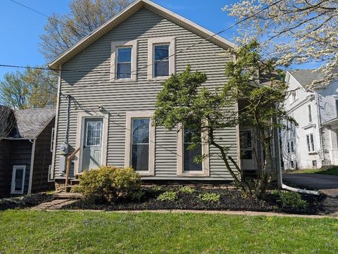 Photo of 244 E Payne Avenue, Galion, OH 44833 (MLS # 226012762)