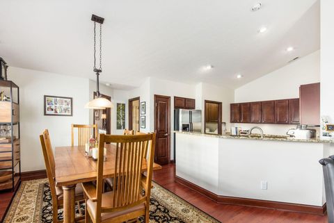 Tiny photo for 5580 Lime Creek Drive 38 #38, Dublin, OH 43016 (MLS # 225037706)