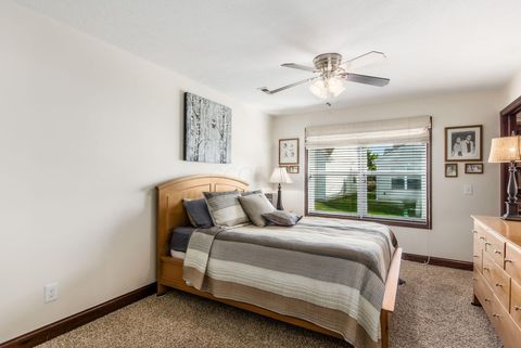 Tiny photo for 5580 Lime Creek Drive 38 #38, Dublin, OH 43016 (MLS # 225037706)