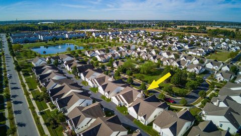 Tiny photo for 5580 Lime Creek Drive 38 #38, Dublin, OH 43016 (MLS # 225037706)