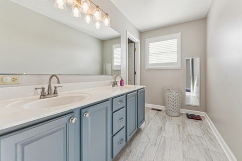 Tiny photo for 1474 Hickory Gate Drive, Marysville, OH 43040 (MLS # 226002399)