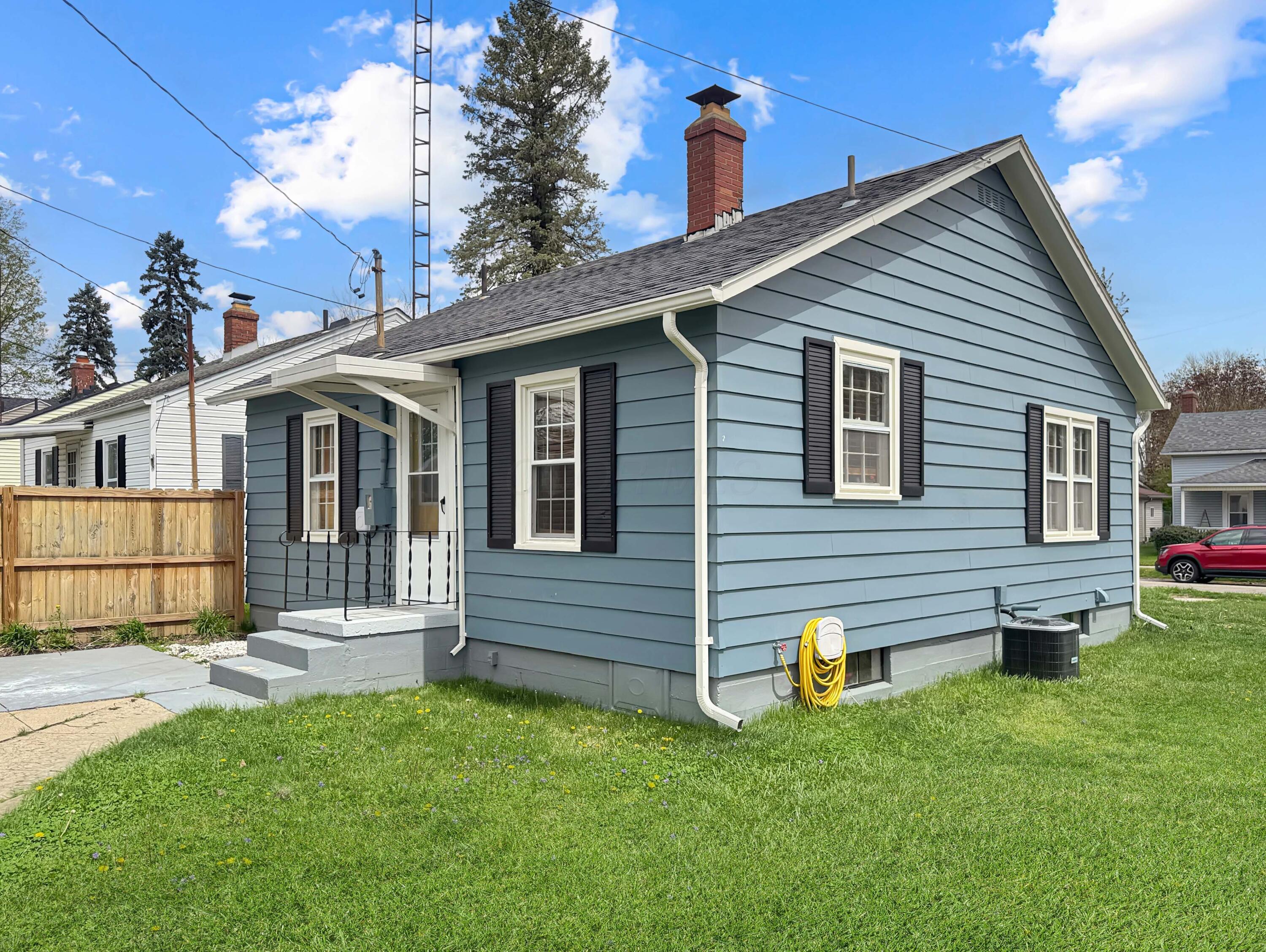 704 N Russell Street