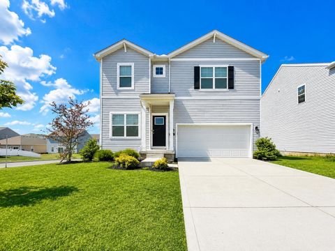 Photo of 438 Faulkner Drive, Lithopolis, OH 43136 (MLS # 226026603)