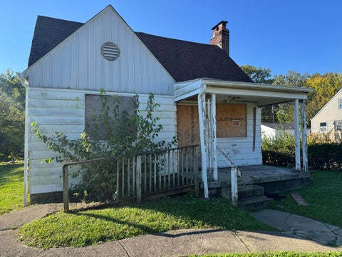 Photo of 1259 E 24th Avenue, Columbus, OH 43211 (MLS # 226040335)