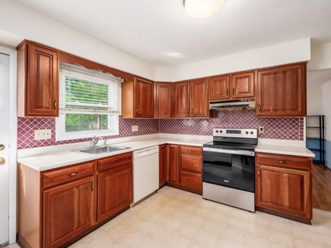 Tiny photo for 5657 Flintlock Lane, Columbus, OH 43213 (MLS # 226014222)