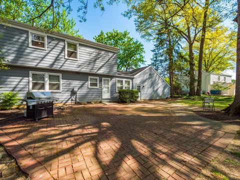 Tiny photo for 5657 Flintlock Lane, Columbus, OH 43213 (MLS # 226014222)