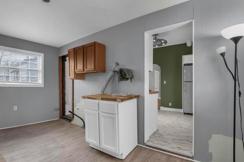 Tiny photo for 283 Whitethorne Avenue, Columbus, OH 43223 (MLS # 226006471)