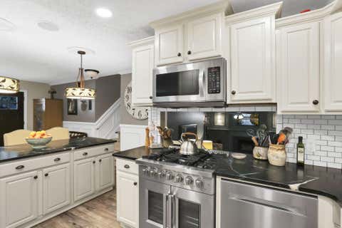 Tiny photo for 934 Elm Court, Heath, OH 43056 (MLS # 226030788)