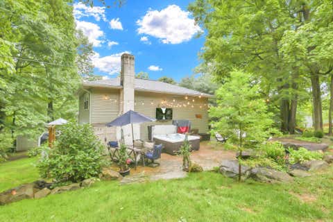 Tiny photo for 934 Elm Court, Heath, OH 43056 (MLS # 226030788)