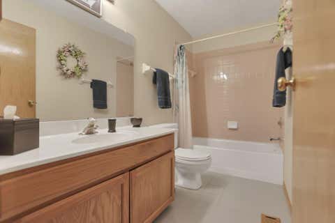 Tiny photo for 3509 Raflin Drive, Columbus, OH 43231 (MLS # 226029609)