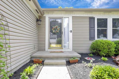 Tiny photo for 3509 Raflin Drive, Columbus, OH 43231 (MLS # 226029609)