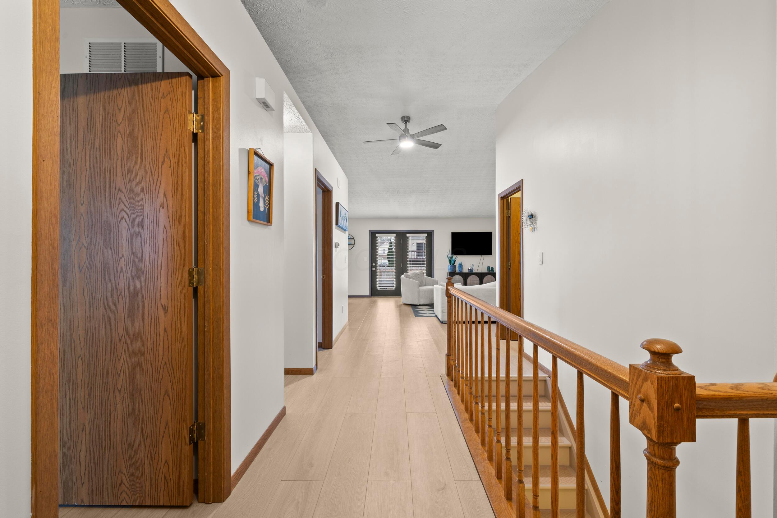 6950 Bennell Drive, Reynoldsburg, Ohio image 5