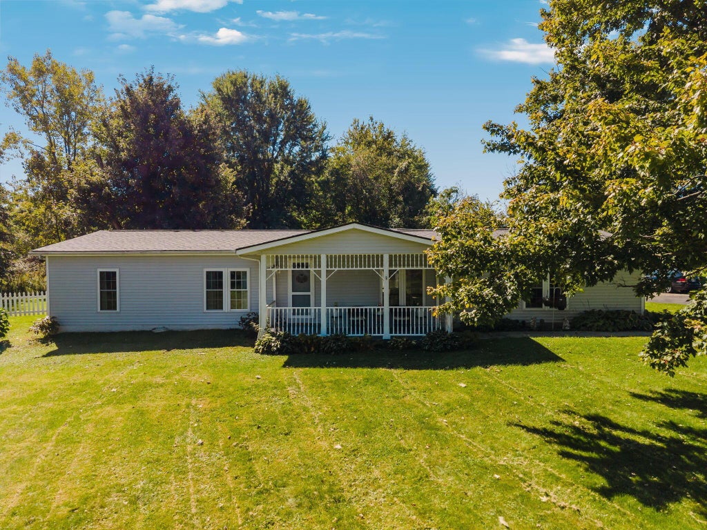 Photo of 6967 Hollow Road SW, Pataskala, OH 43062 (MLS # 226037268)