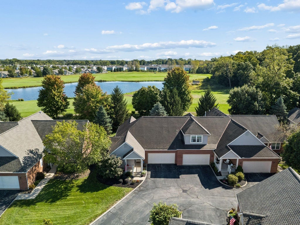 Photo of 6972 Greensview Village Drive, Canal Winchester, OH 43110 (MLS # 226037007)