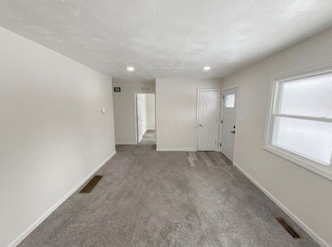 Tiny photo for 202 Wildwood Avenue, Lancaster, OH 43130 (MLS # 226003176)