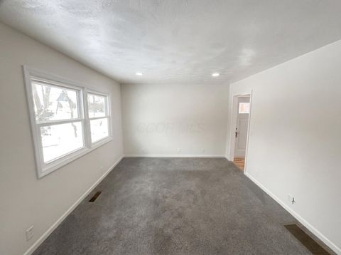 Tiny photo for 202 Wildwood Avenue, Lancaster, OH 43130 (MLS # 226003176)