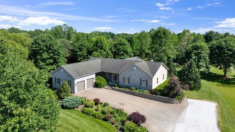 Photo of 12118 Robins Road, Westerville, OH 43082 (MLS # 226020413)