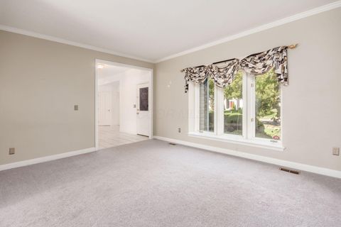 Tiny photo for 6363 Phoenix Park Drive, Dublin, OH 43016 (MLS # 225037796)