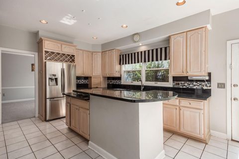 Tiny photo for 6363 Phoenix Park Drive, Dublin, OH 43016 (MLS # 225037796)