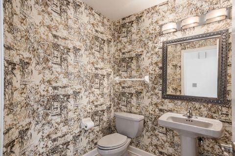 Tiny photo for 6363 Phoenix Park Drive, Dublin, OH 43016 (MLS # 225037796)