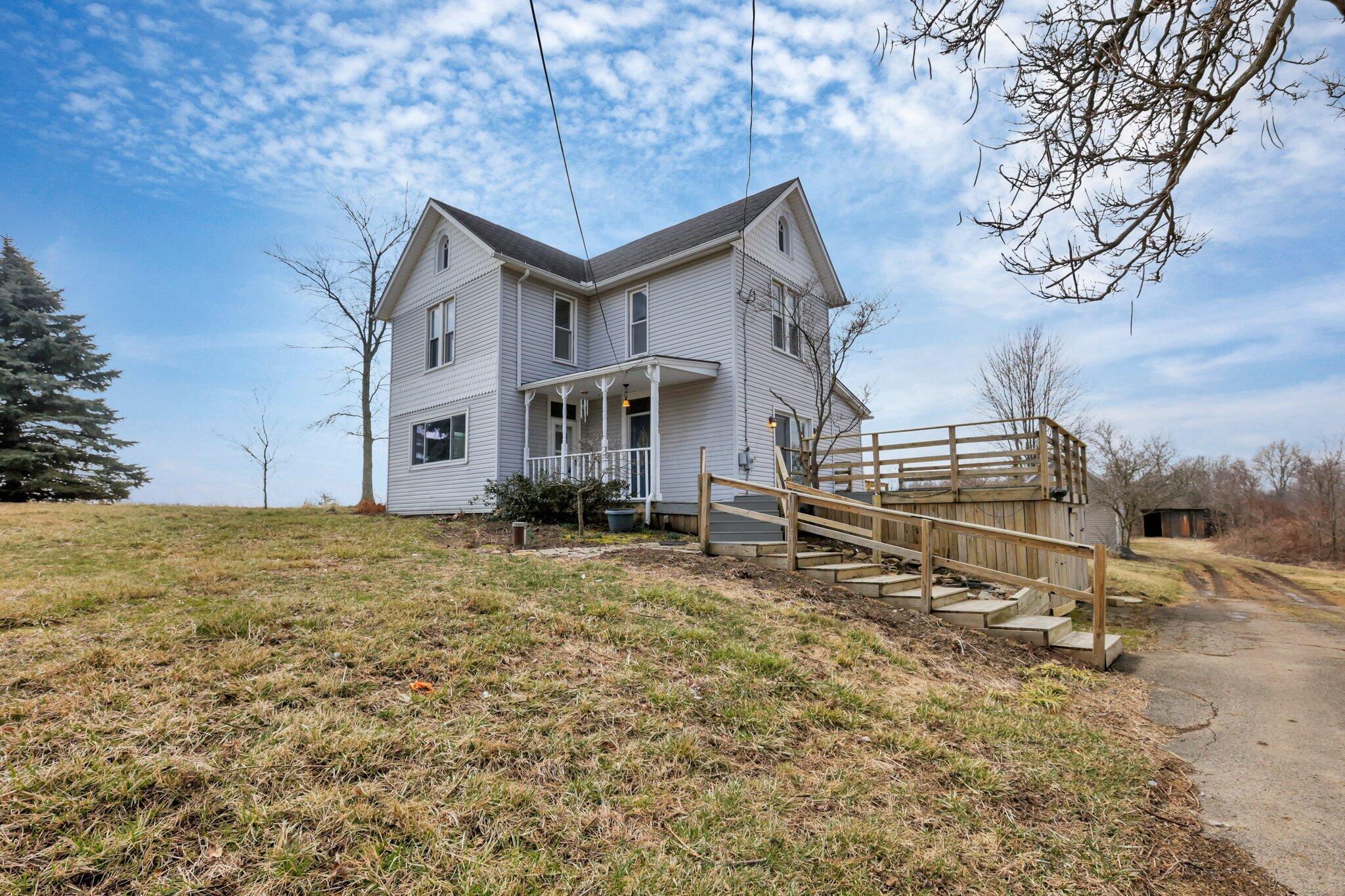 10028 Watkins Road, Pataskala, Ohio image 2