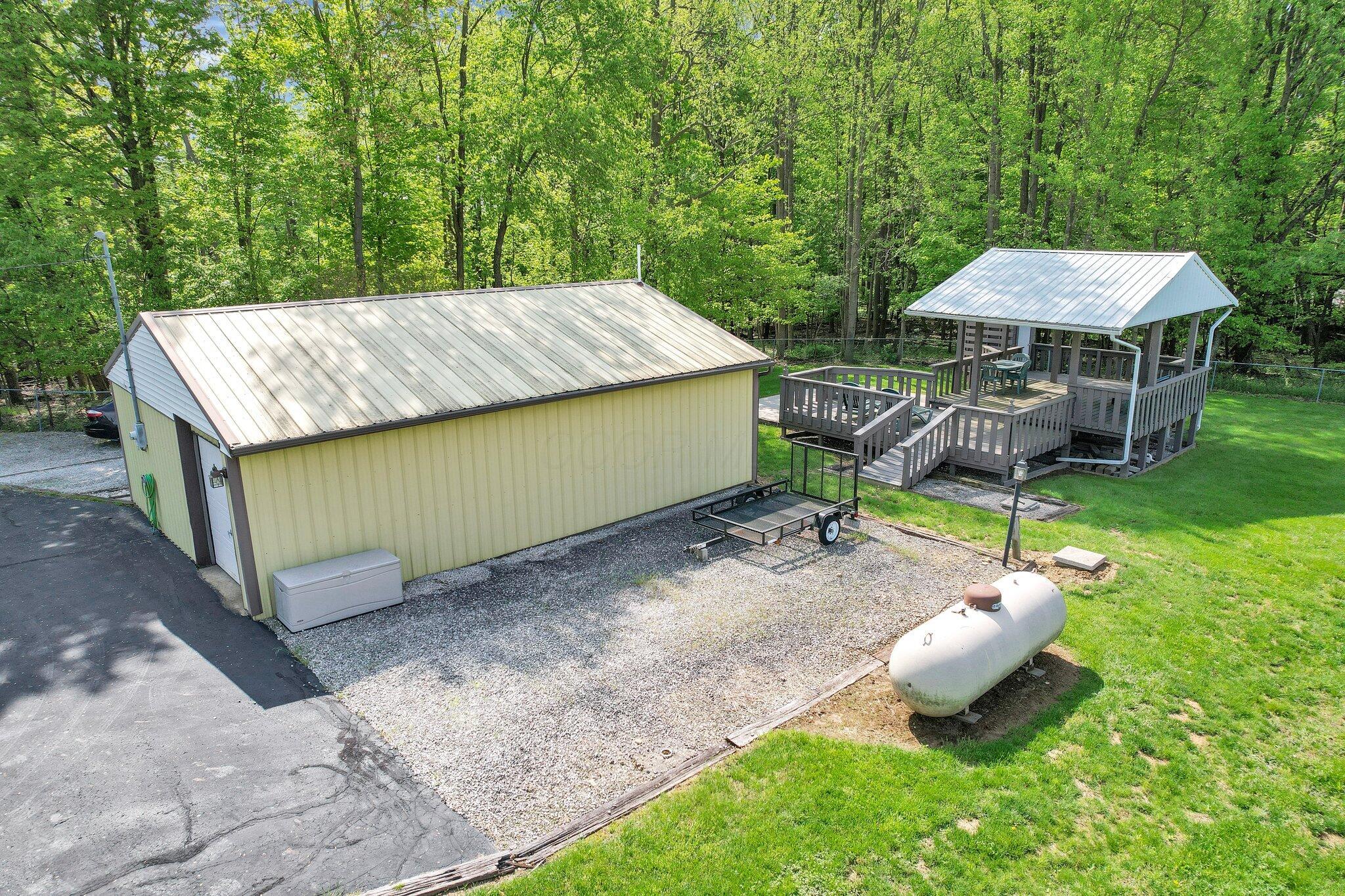 11065 Upper Gilchrist Road, Mount Vernon, Ohio image 38