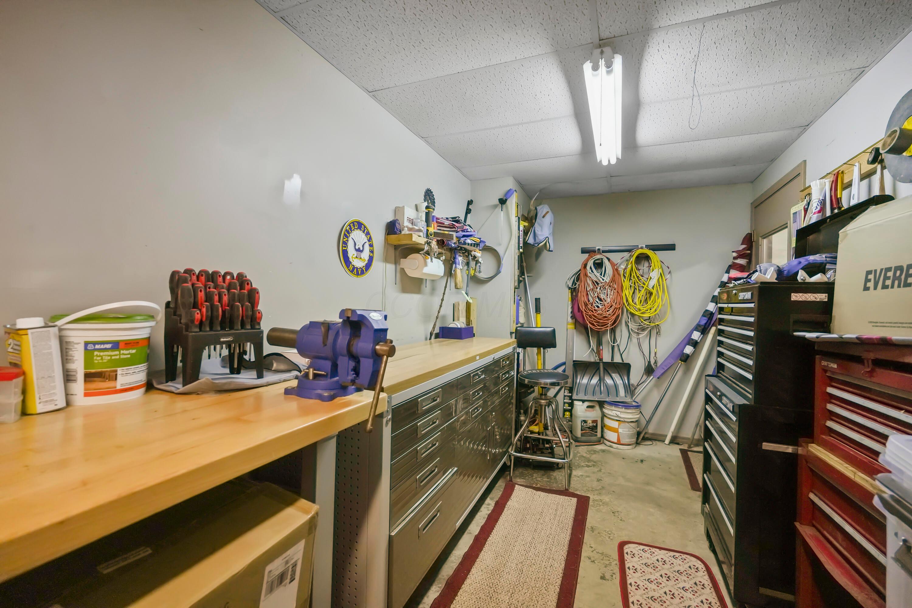 1235 Canteberry Lane, Mansfield, Ohio image 34
