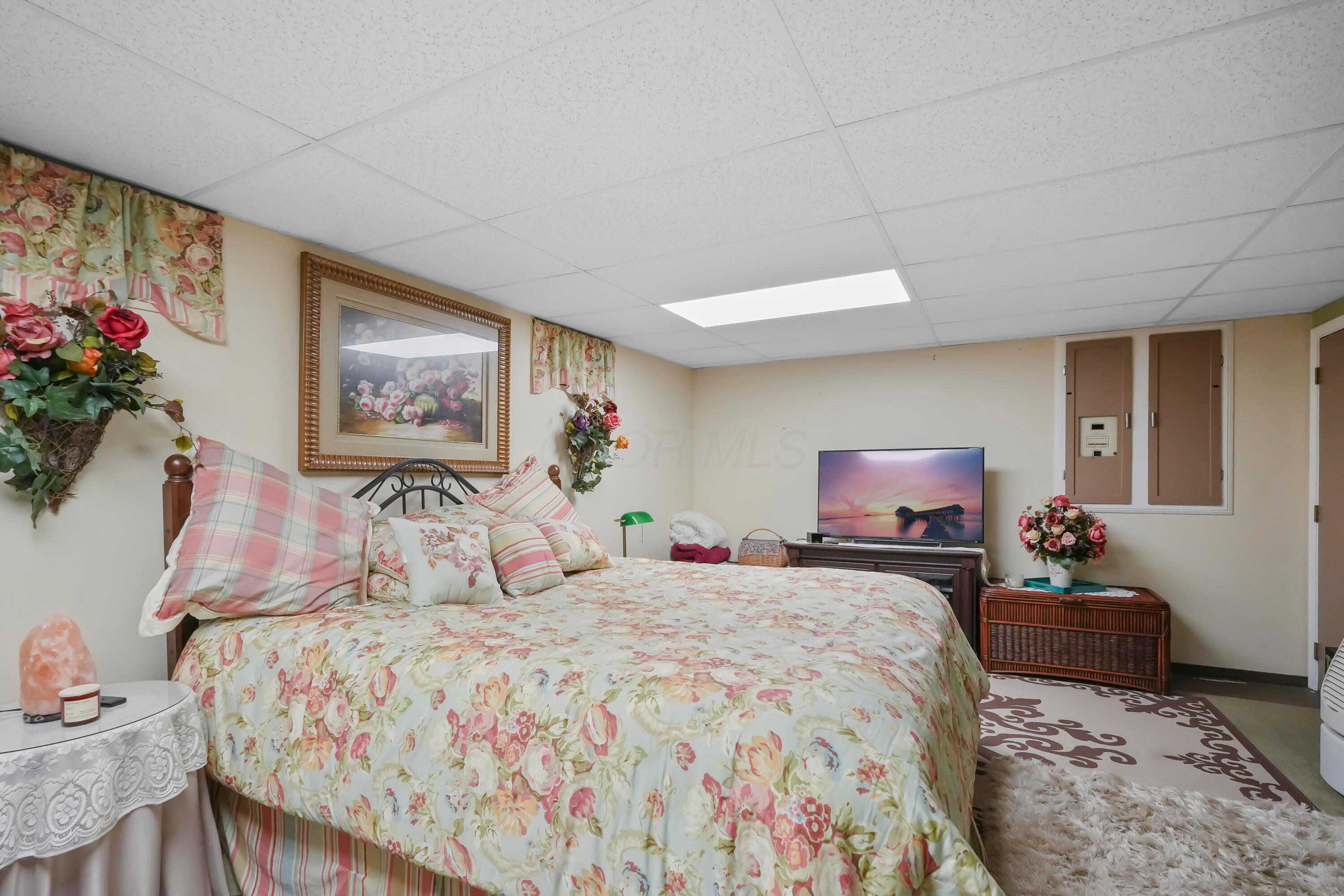 1235 Canteberry Lane, Mansfield, Ohio image 32
