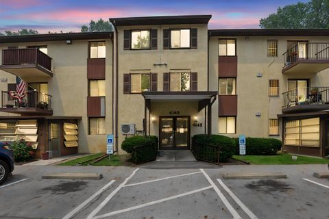 Photo of 4145 Karl Road 228 #228, Columbus, OH 43224 (MLS # 226027182)