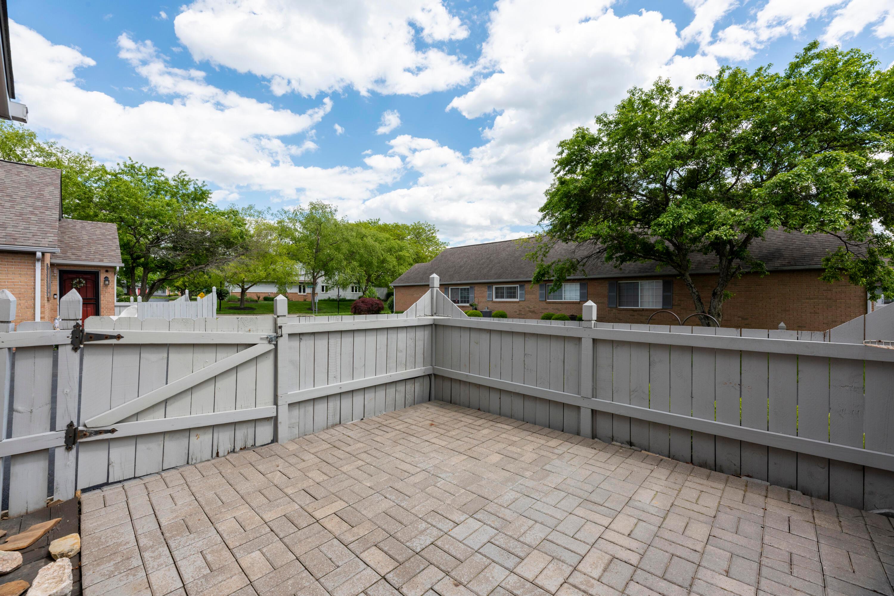 5392 Pond View Drive