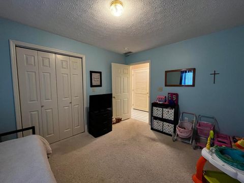 Tiny photo for 4 Becky Lane, Chillicothe, OH 45601 (MLS # 226002954)