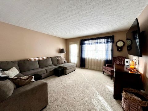 Tiny photo for 4 Becky Lane, Chillicothe, OH 45601 (MLS # 226002954)