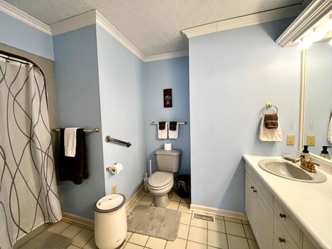 Tiny photo for 4 Becky Lane, Chillicothe, OH 45601 (MLS # 226002954)