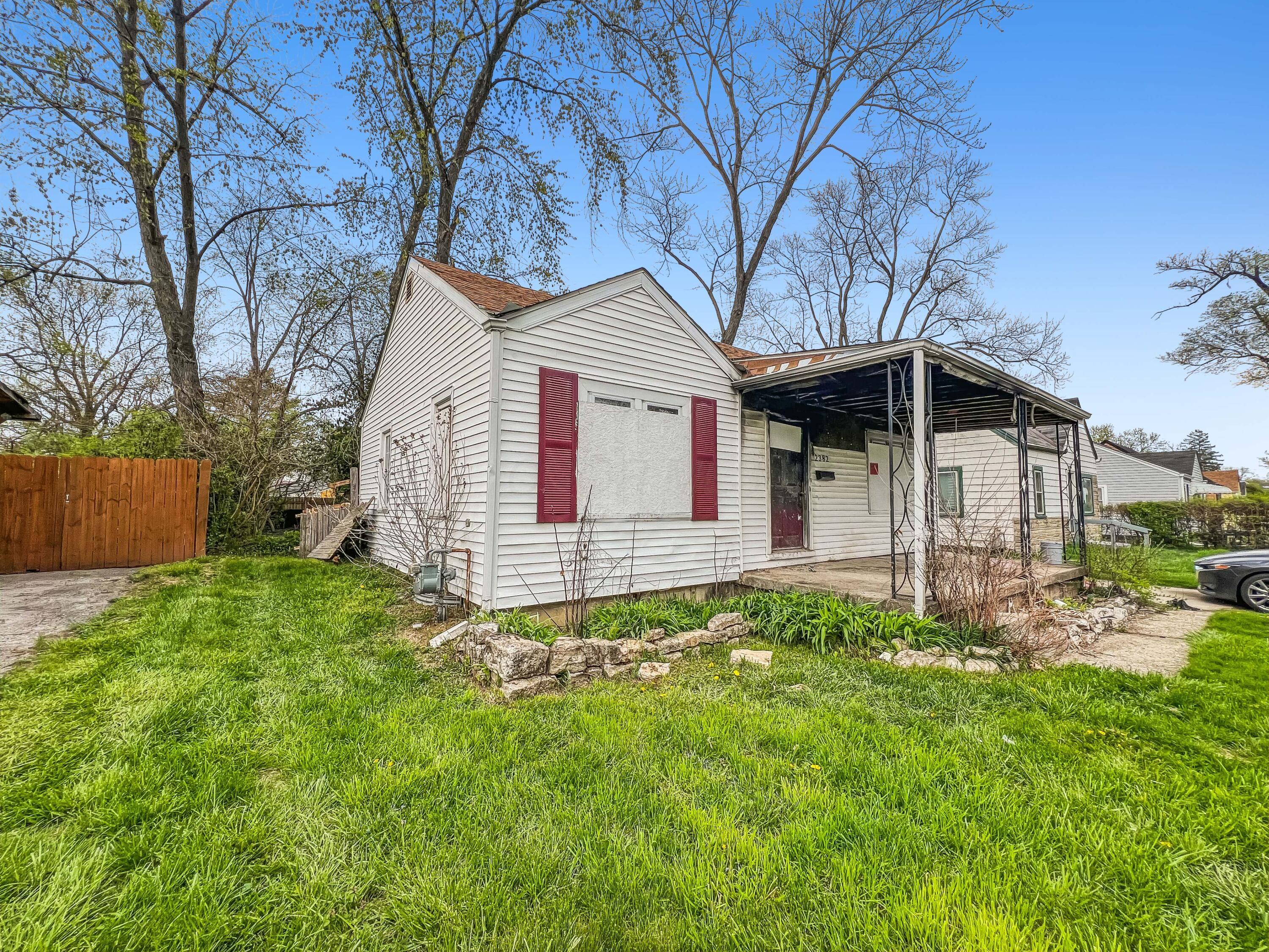 2382 Vendome Drive, Columbus, Ohio image 1