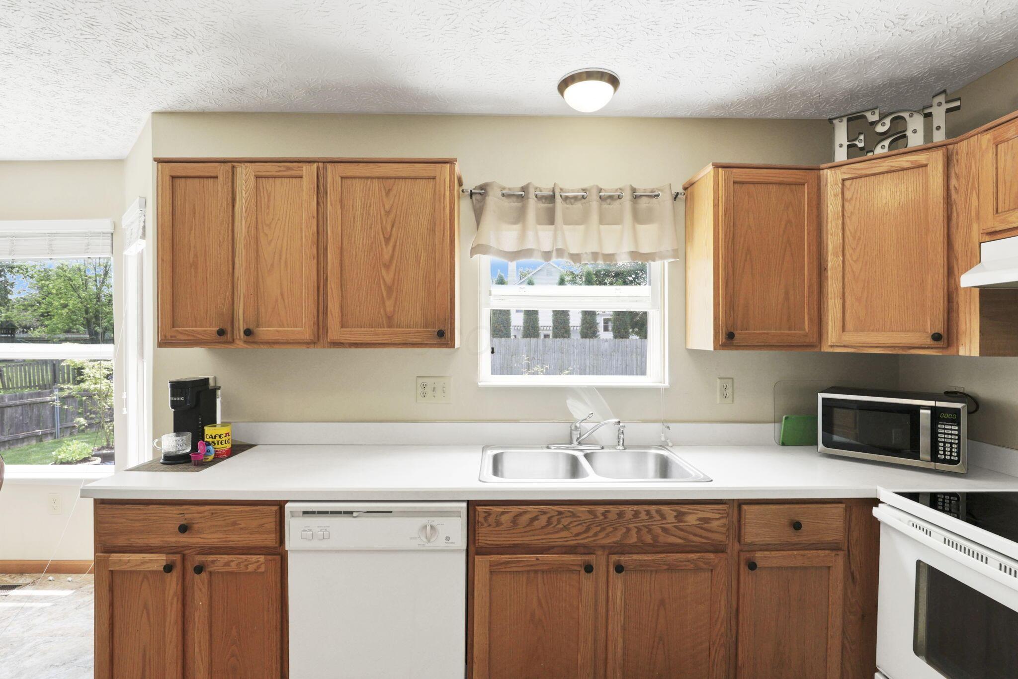 8537 Wildomar Avenue, Reynoldsburg, Ohio image 22