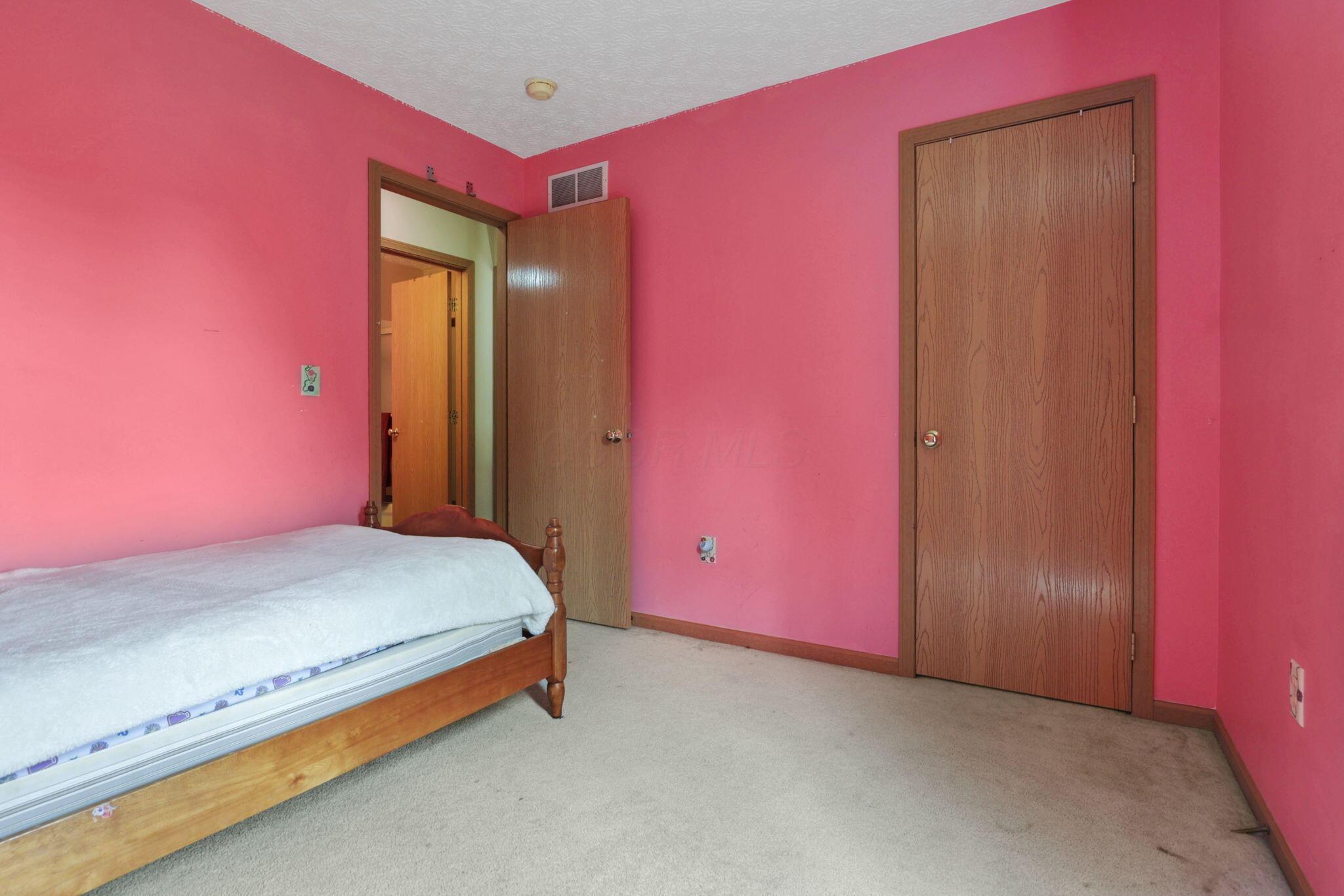 8537 Wildomar Avenue, Reynoldsburg, Ohio image 33