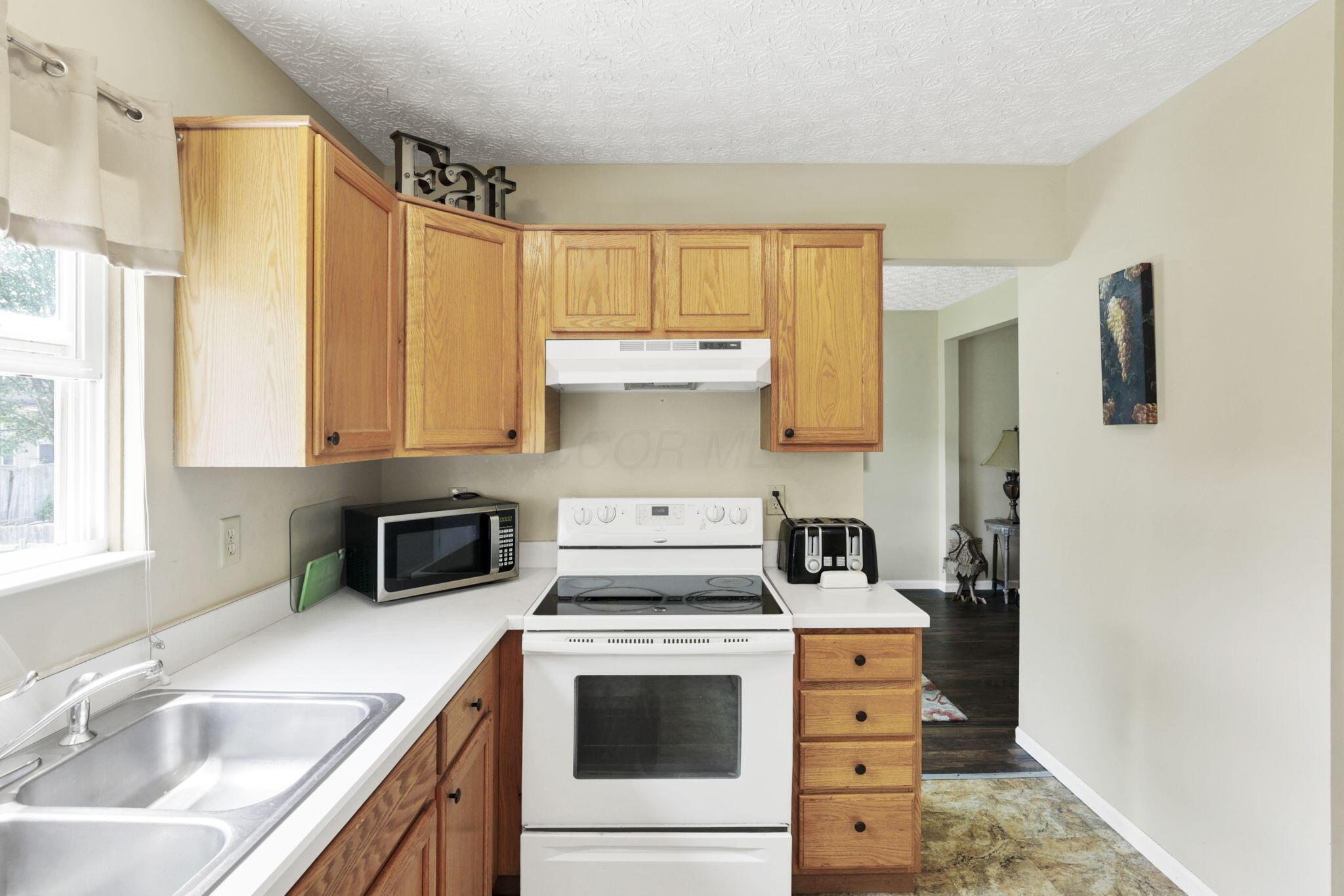 8537 Wildomar Avenue, Reynoldsburg, Ohio image 21