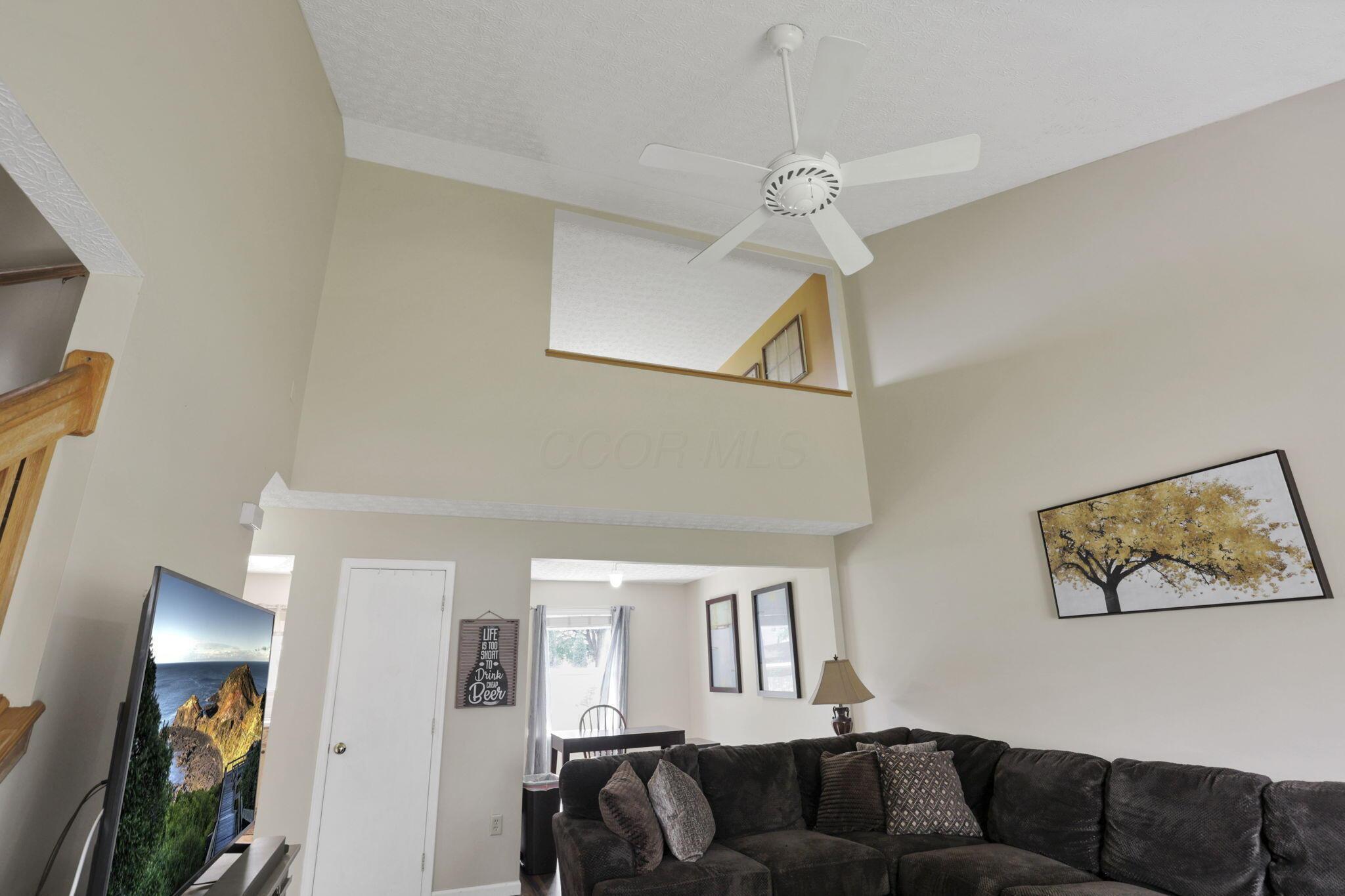 8537 Wildomar Avenue, Reynoldsburg, Ohio image 10