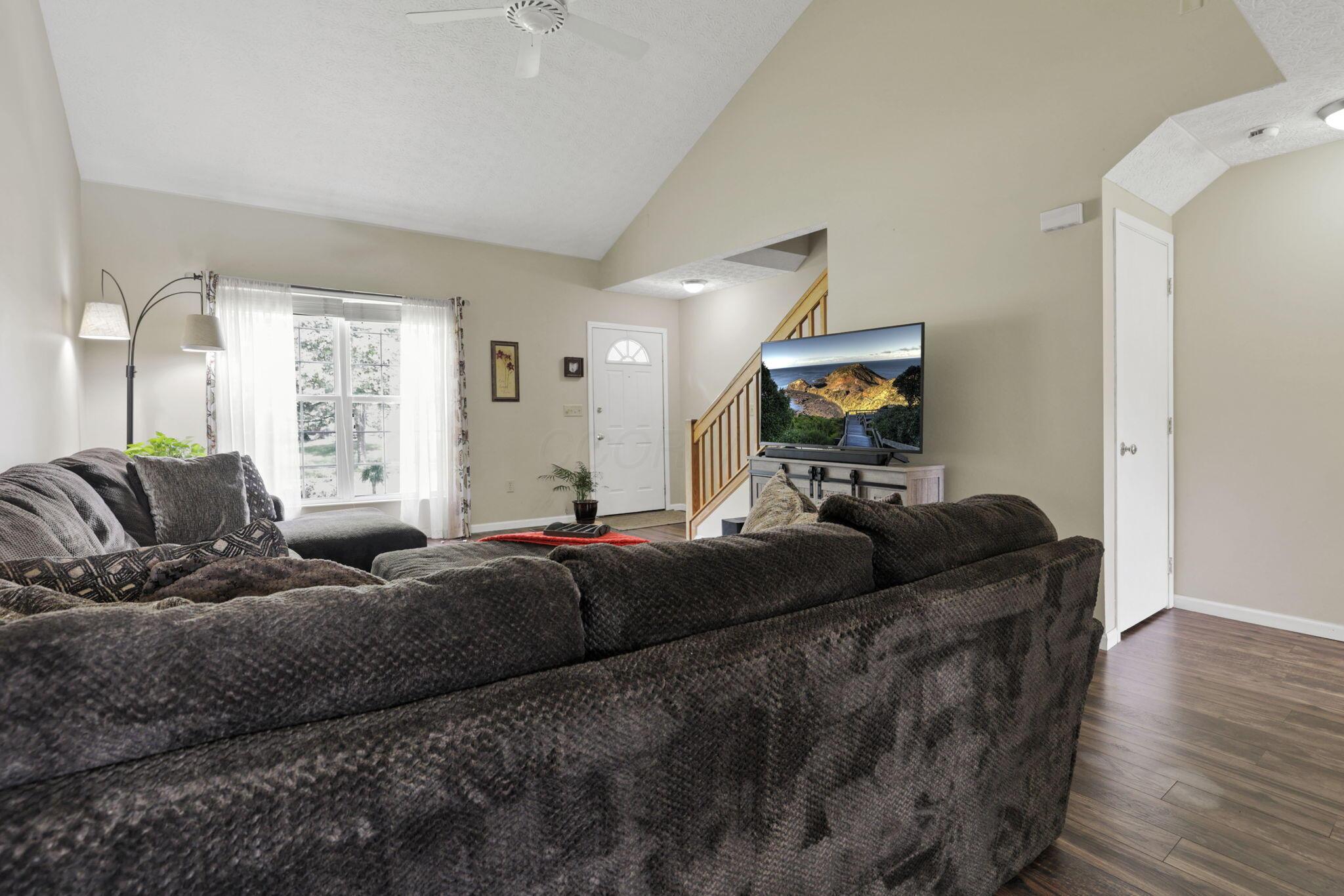 8537 Wildomar Avenue, Reynoldsburg, Ohio image 12