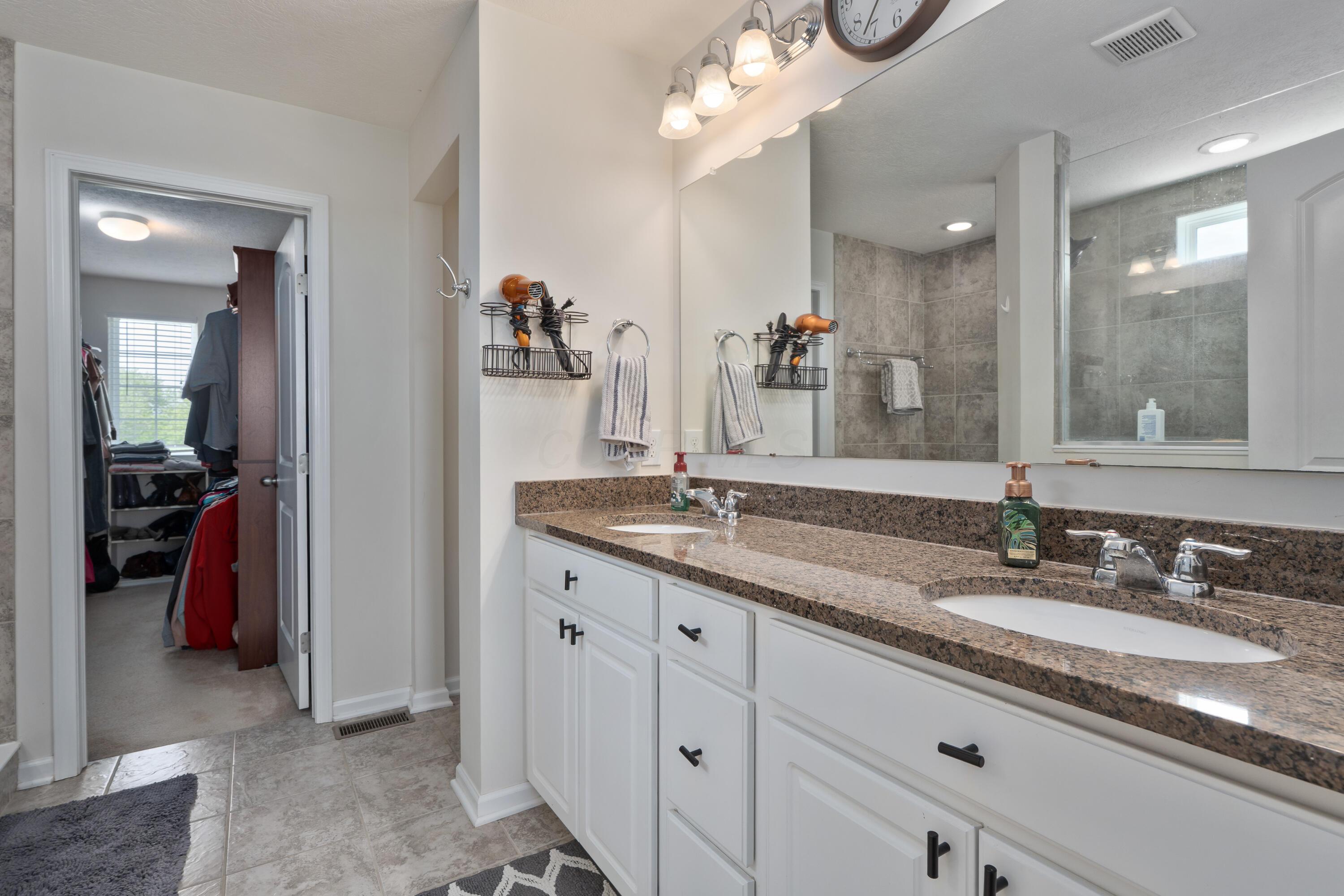 11722 Daventry Drive, Pickerington, Ohio image 31