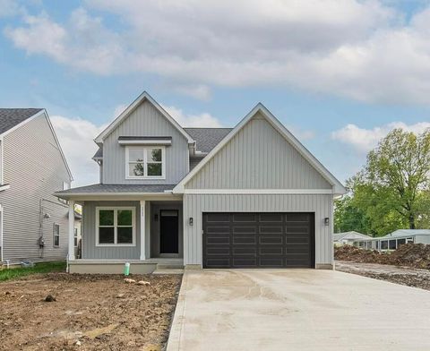 Photo of 3733 Genessee Avenue, Columbus, OH 43219 (MLS # 226014767)