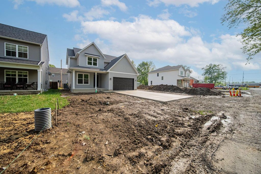 Photo of 3733 Genessee Avenue, Columbus, OH 43219 (MLS # 226014767)