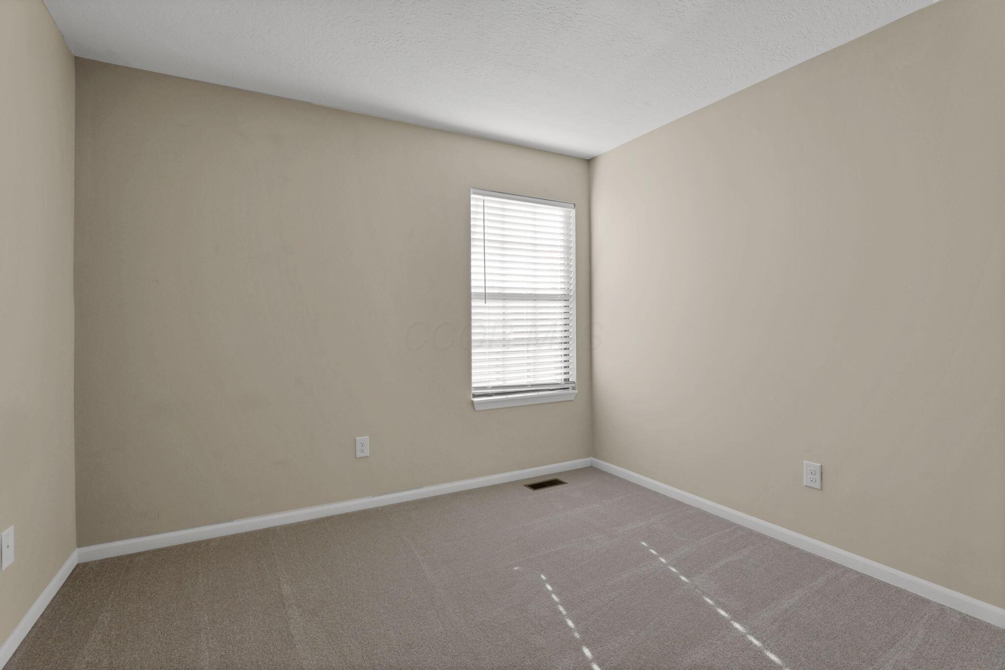 1722 Rock Creek Drive, Grove City, Ohio image 15