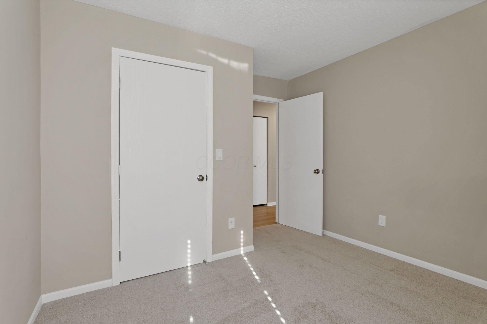 1722 Rock Creek Drive, Grove City, Ohio image 16