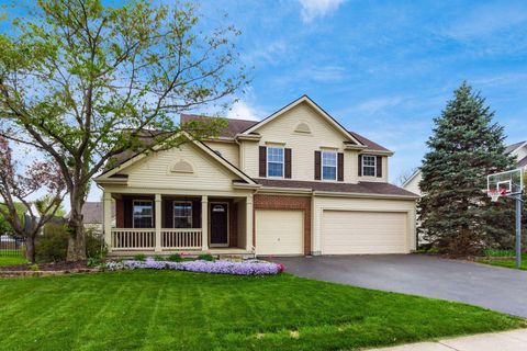 Photo of 1897 Iris Court, Grove City, OH 43123 (MLS # 226012949)