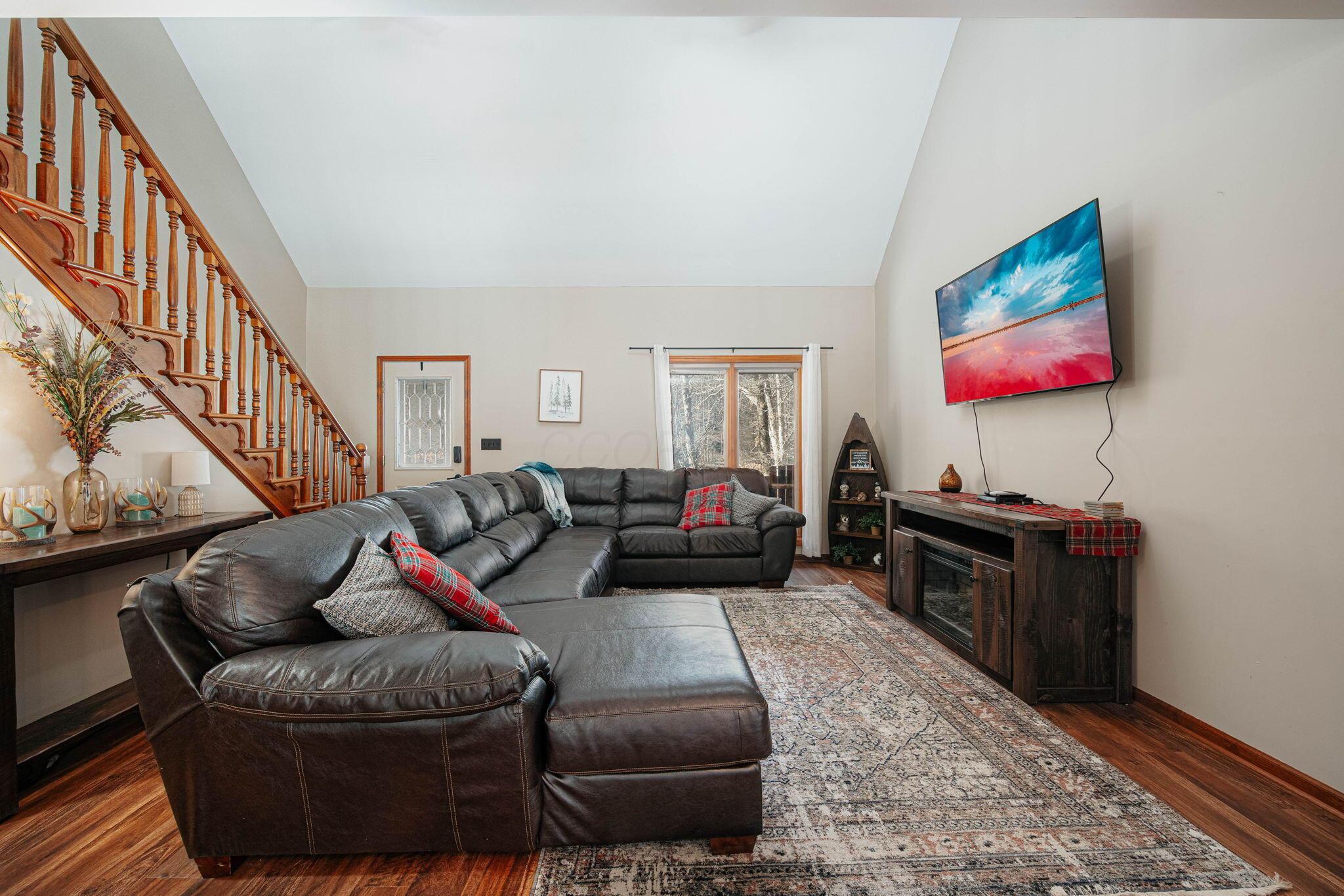 13032 E Buck Run Road, Rockbridge, Ohio image 21