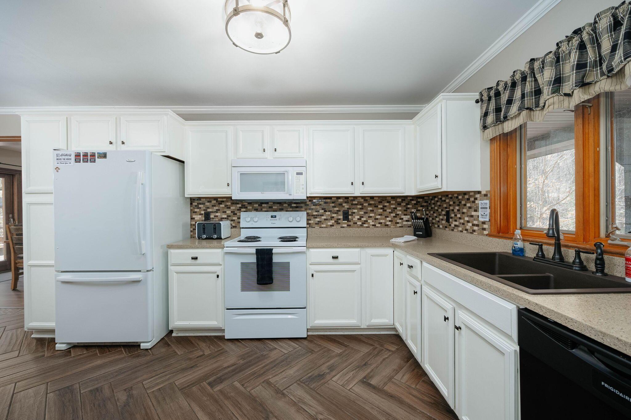 13032 E Buck Run Road, Rockbridge, Ohio image 31