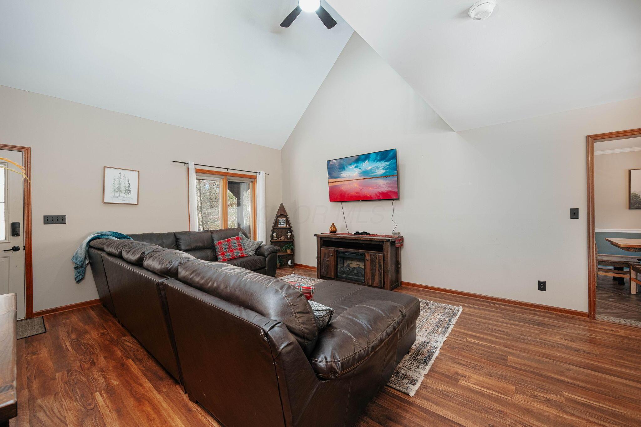 13032 E Buck Run Road, Rockbridge, Ohio image 20