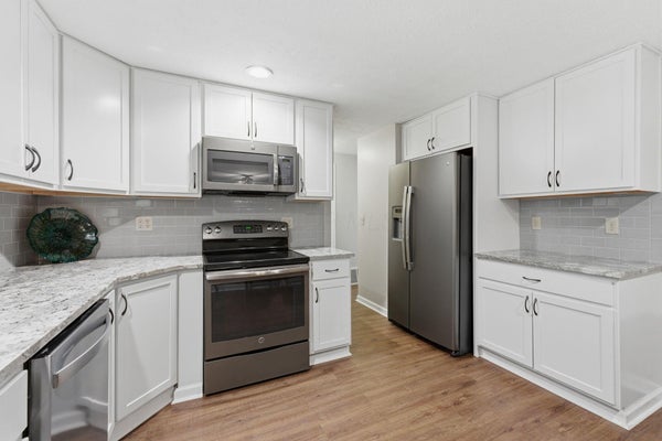 8715 RIPTON DR, POWELL, OH 43065 - Image 2b51d949f1d0b4e5a2236aec25ee0980/2415796713